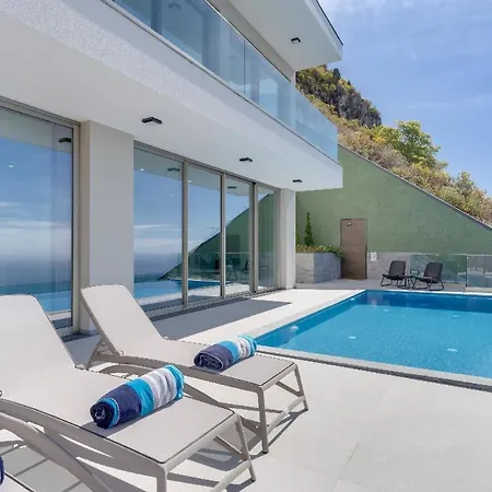 Holiday home Ferienhaus Fuer 6 Personen Ca 350 Qm In Arco Da Calheta, Madeira Suedkueste Von Madeira *